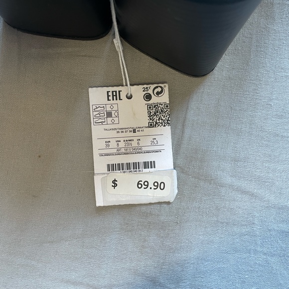 SOLD: NWT Black Pull&Bear Square Toe Heeled Mules Sz 8 - Picture 5 of 6